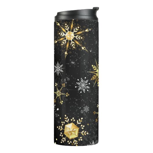 Goldene Schneeflocken auf schwarzem Hintergrund Thermosbecher (Nach links gedreht)