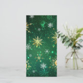 Goldene Schneeflocken im grünen Hintergrund (Stehend Vorderseite)