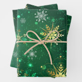 Goldene Schneeflocken im grünen Hintergrund Geschenkpapier Set (Beispiel)