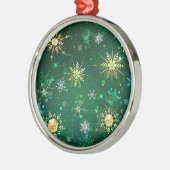 Goldene Schneeflocken im grünen Hintergrund Ornament Aus Metall (Links)