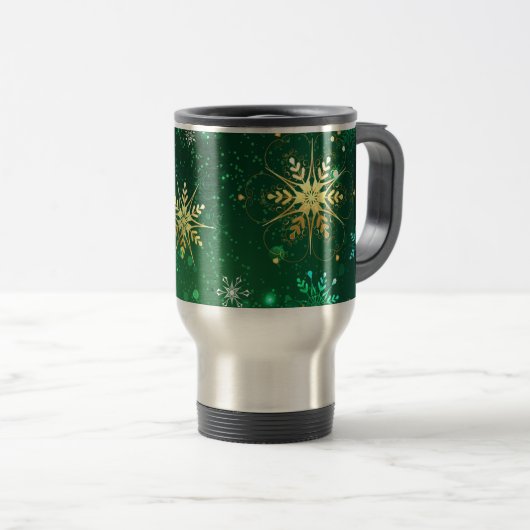 Goldene Schneeflocken im grünen Hintergrund Reisebecher (VorderseiteRechts)