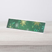 Goldene Schneeflocken im grünen Hintergrund Schreibtischnamensplakette (Vorderseite )