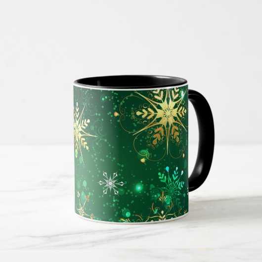 Goldene Schneeflocken im grünen Hintergrund Tasse (VorderseiteRechts)