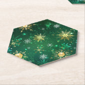 Goldene Schneeflocken im grünen Hintergrund Untersetzer (angewinkelt)