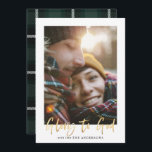 Goldene Schrift für grünes Tartan-Foto Feiertagskarte<br><div class="desc">Goldene Schrift für eine stilvolle Urlaubskarte mit einem grünen und schwarzen Tartan Backer Design. Platz für Single Foto.</div>