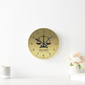 Goldene Skala der Gerechtigkeit Runde Wanduhr (Zuhause)