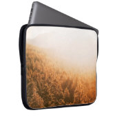 GOLDENE SONNE ÜBER EINEM WALD LAPTOPSCHUTZHÜLLE (Vorne Rechts)