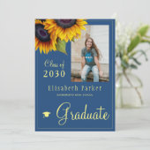 Goldene Sonnenblumen FOTO Collage Graduation Party Einladung (Stehend Vorderseite)