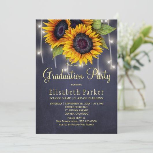 Goldene Sonnenblumen FOTO rustikale Abschlussfeier Einladung (Stehend Vorderseite)