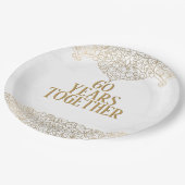 Goldene Spitze aus dem 60. Jubiläum auf weißem Pap Pappteller (Schrägansicht)