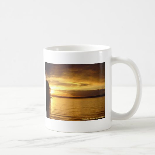 Goldene Spritzen-Kaffee-Tasse Kaffeetasse (Rechts)