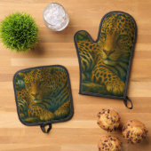 Goldene Stille - ruhender Leopard in Foliage Ofenhandschuh & Topflappen-Set (Oben Unten)