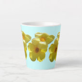 Goldene Trompetenblumen I Milchtasse (Vorderseite)