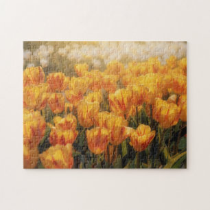 Goldene und rote Tulpenblüten Kunstpuzzle Puzzle