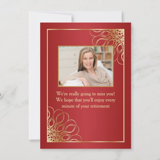 Goldene Wirbel auf dunkelrotem Party-Foto Einladung (Rückseite)