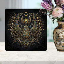 Goldener ägyptischer Skarabäus mit Ankh-Himmelsele
