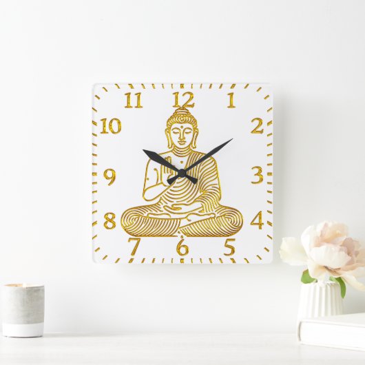 Goldener Buddha in ruhiger Pose Quadratische Wanduhr (Zuhause)