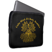 Goldener Buddha umgeben von Natur Laptopschutzhülle (Vorne Rechts)