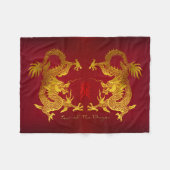 Goldener chinesischer Drache mit altem Ideogramm F Fleecedecke (Vorderseite (Horizontal))