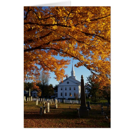 Goldener Fall Aussicht auf die Kirche vom Friedhof (Vorne)