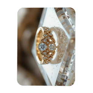 goldener glänzender Diamantring Magnet