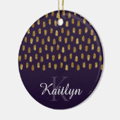 Goldener Glitzer Schlaganfall auf Lila Keramik Ornament (Links)