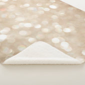 Goldener Glitzer, verschwommenes Weihnachtsgebäck. Sherpadecke (3/4)