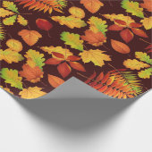 Goldener Herbstleaf - Druck auf Burgund Geschenkpapier (Ecke)