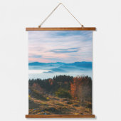 Goldener Herbsttag über den Wolken Wandteppich Mit Holzrahmen (Vorderseite)