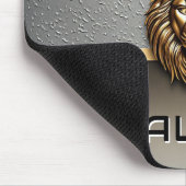 Goldener Löwenrelief mit metallischer Textur 🦁 Mousepad (Ecke)