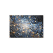 Goldener Nebel funkelt nachtblauer Kosmos