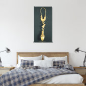 Goldener Ohrring mit tropfenförmigen Anhängern im Leinwanddruck (Insitu (Schlafzimmer))