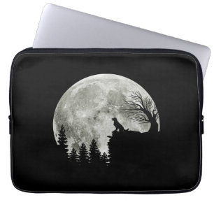 Goldener Retriever auf dem heiligen Halloween-Mond Laptopschutzhülle