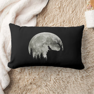 Goldener Retriever auf dem heiligen Halloween-Mond Lendenkissen