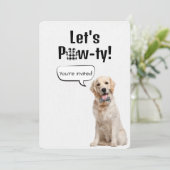 Goldener Retriever auf weißem Party Einladung (Stehend Vorderseite)