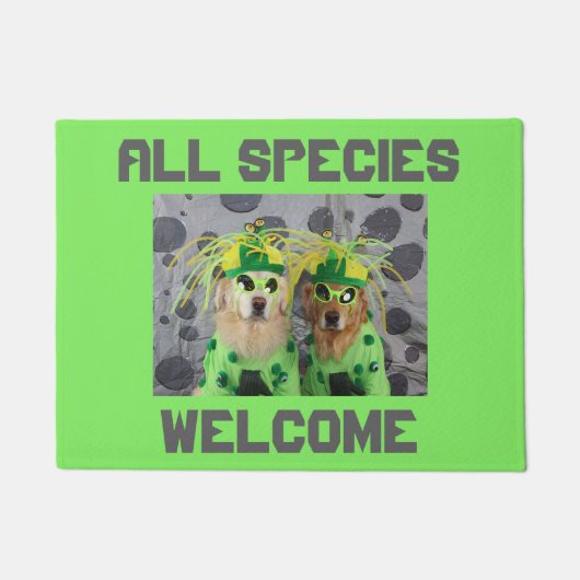 Goldener Retriever-Außerirdische begrüßt alle Fußmatte (Vorderseite)