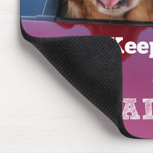 Goldener Retriever behalten Ruhe und Straßen-Reise Mousepad (Ecke)