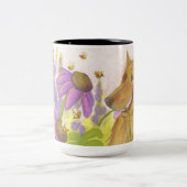 Goldener Retriever, Blumen u. Bienen/Tasse Zweifarbige Tasse (Mittel)