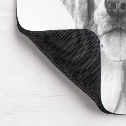 Goldener Retriever, der Mousepad zeichnet (Ecke)