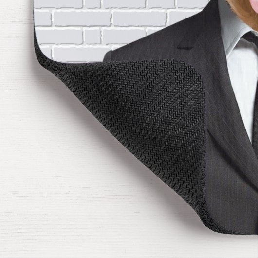 goldener Retriever im geschäftlichen Anzug Mousepad (Ecke)