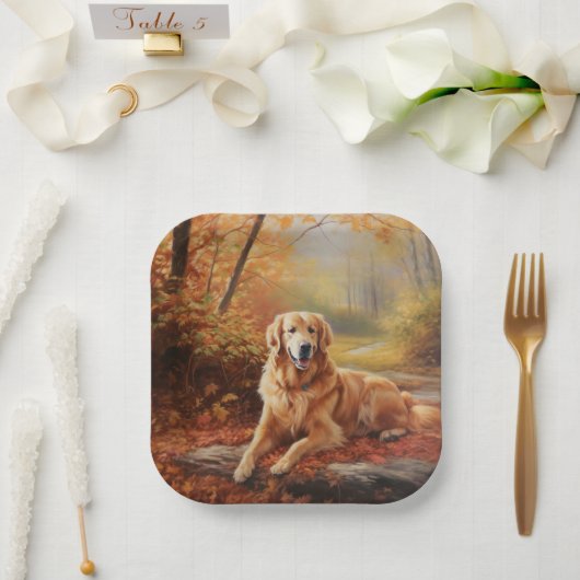 Goldener Retriever im Herbst Leaves Inspiriert Pappteller (Hochzeit)