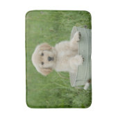 Goldener Retriever im Waschbecken Badematte (Vorderseite Vertikal)