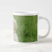 Goldener Retriever im Waschbecken Jumbo-Tasse (Rechts)