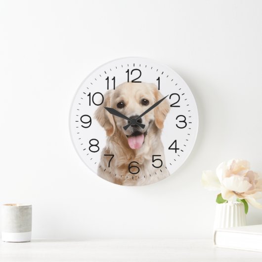 Goldener Retriever in Weiß Große Wanduhr (Zuhause)