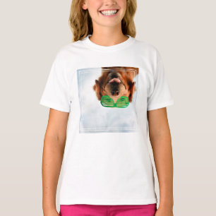 Goldener Retriever mit grüner Sonnenbrille T-Shirt