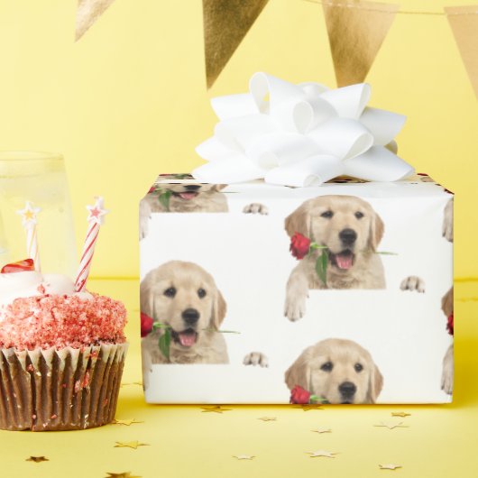 Goldener Retriever mit rote Rose Geschenkpapier (Geburtstagsparty)