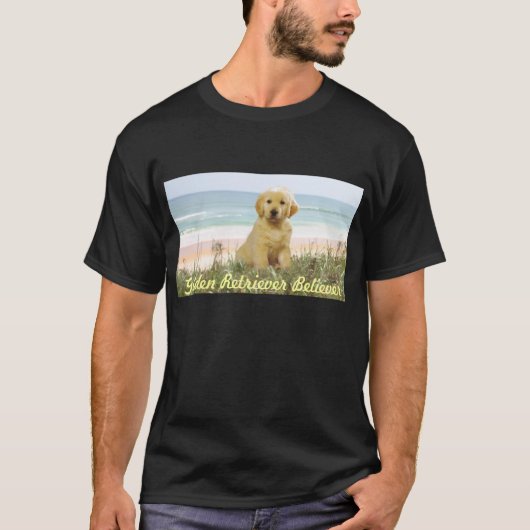 Goldener Retriever-Welpe auf Strand-T - Shirt (Vorderseite)