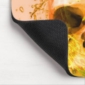 Goldener Schädel im Wasser Mousepad (Ecke)