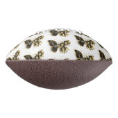 Goldener Schmetterling mit schwarzem Orchid Football (Gedreht 90)
