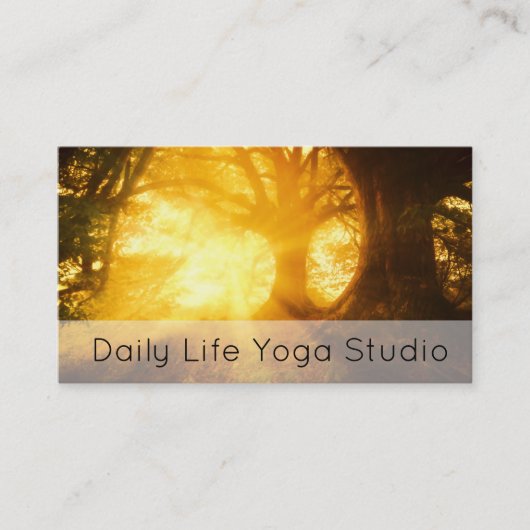 Goldener Sonnenaufgang durch den Wald Visitenkarte (Vorderseite)
